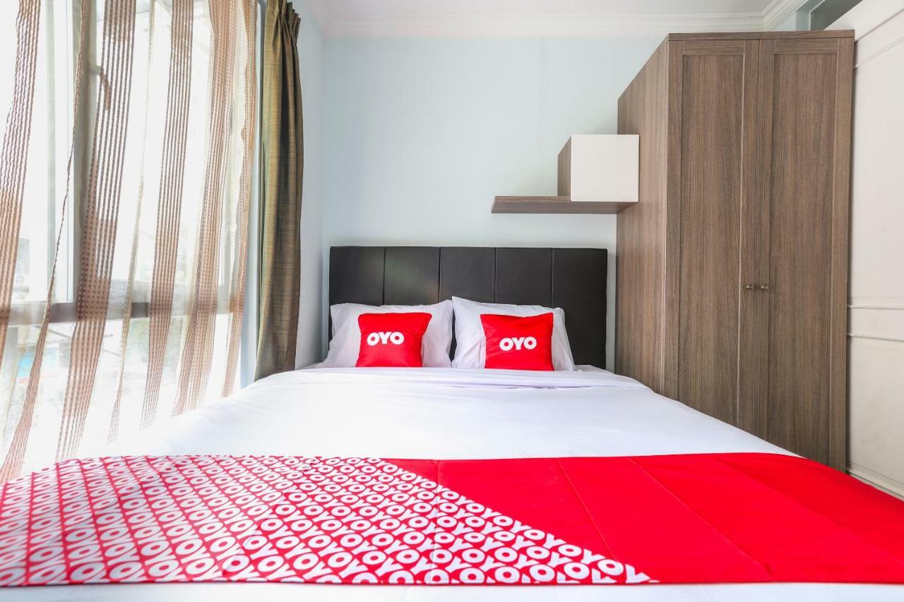 Oyo 1551 Studento Guest House Tangerang Bagian luar foto